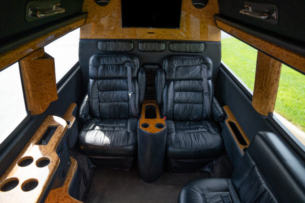 Mercedes-Benz Sprinter Van - Image 8