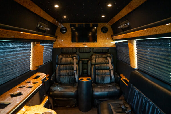 Mercedes-Benz Sprinter Van - Image 3