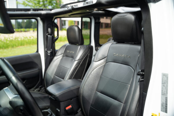 Jeep Wrangler Unlimited - Image 2